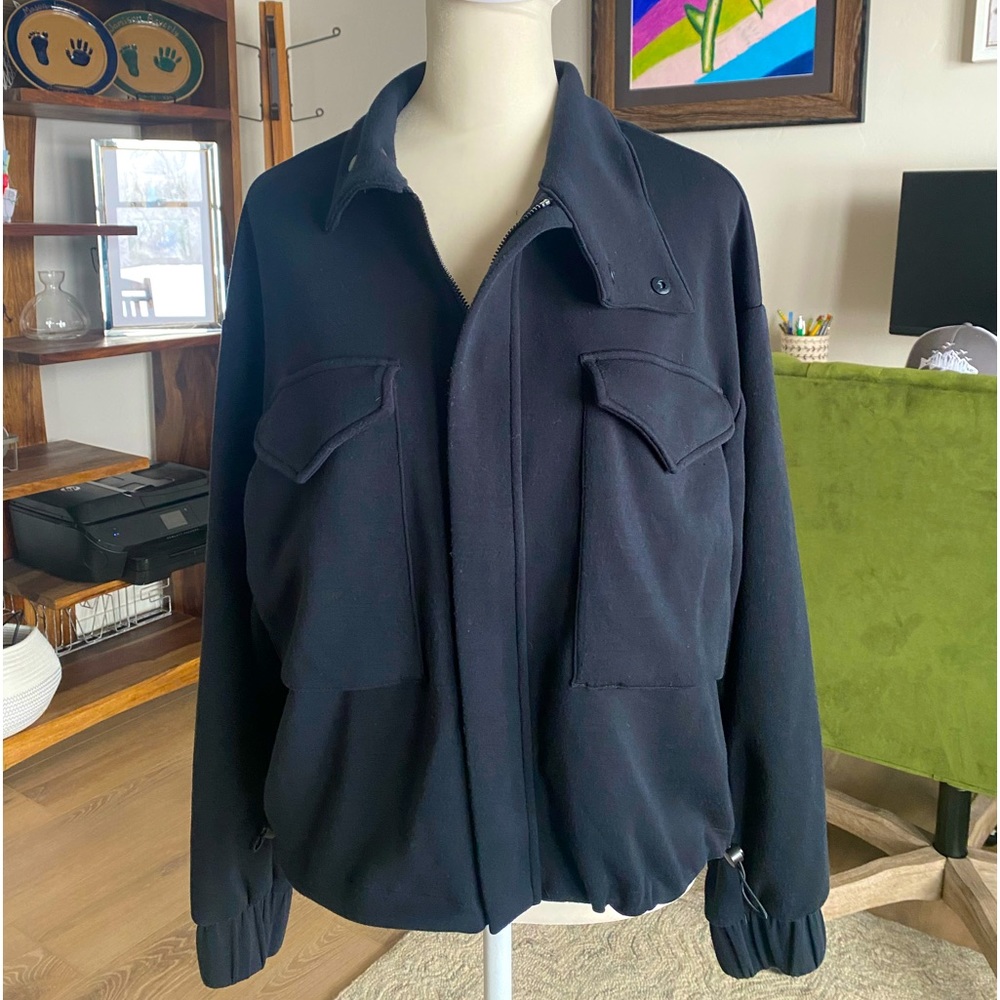 Yoga Softlite Jacket